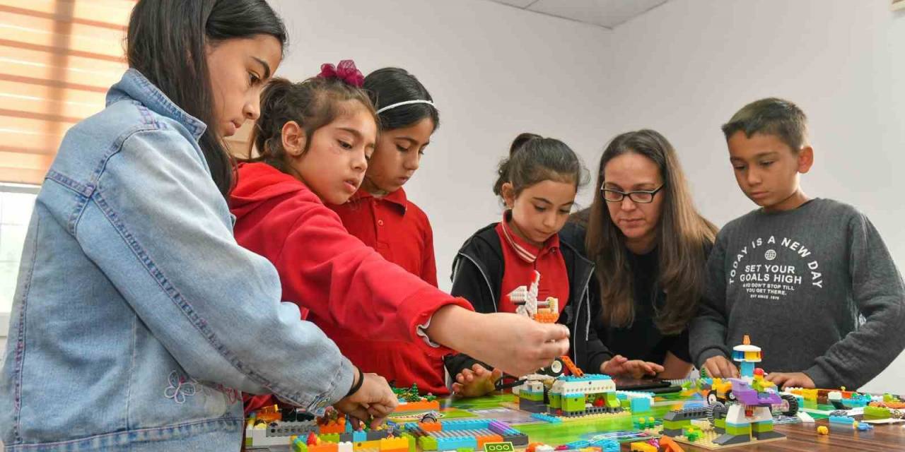 Yenişehir Belediyesi Minik Bilim Kahramanlarını Buluşturuyor