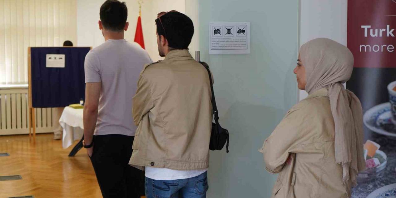 Çekya’da Türkiye’deki Seçimler İçin Oy Verme İşlemi Devam Ediyor