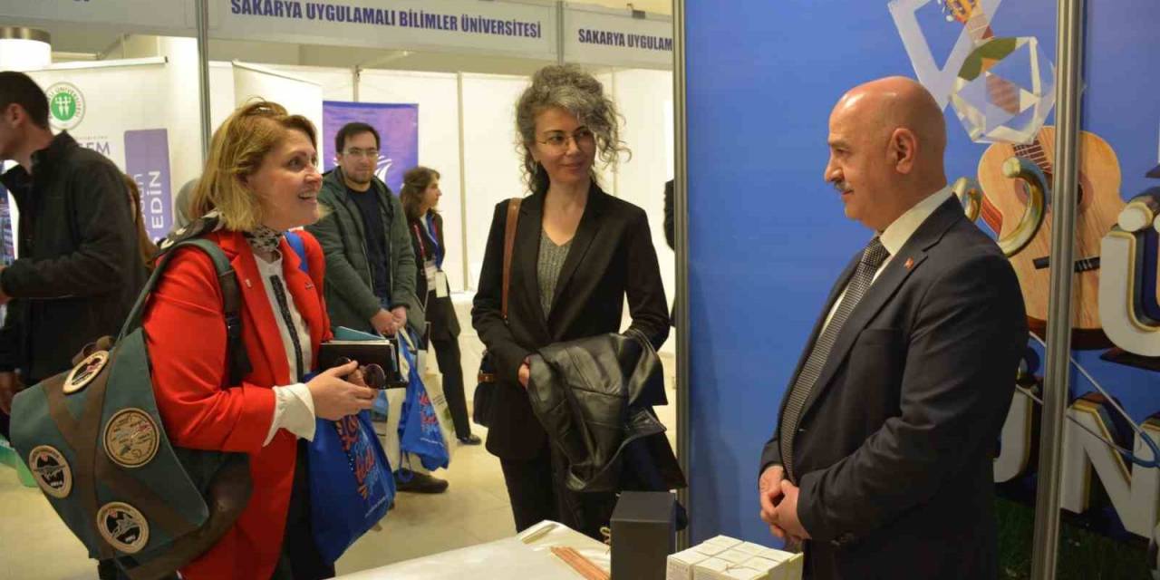 Düzce Üniversitesi İç Anadolu Kariyer Fuarında