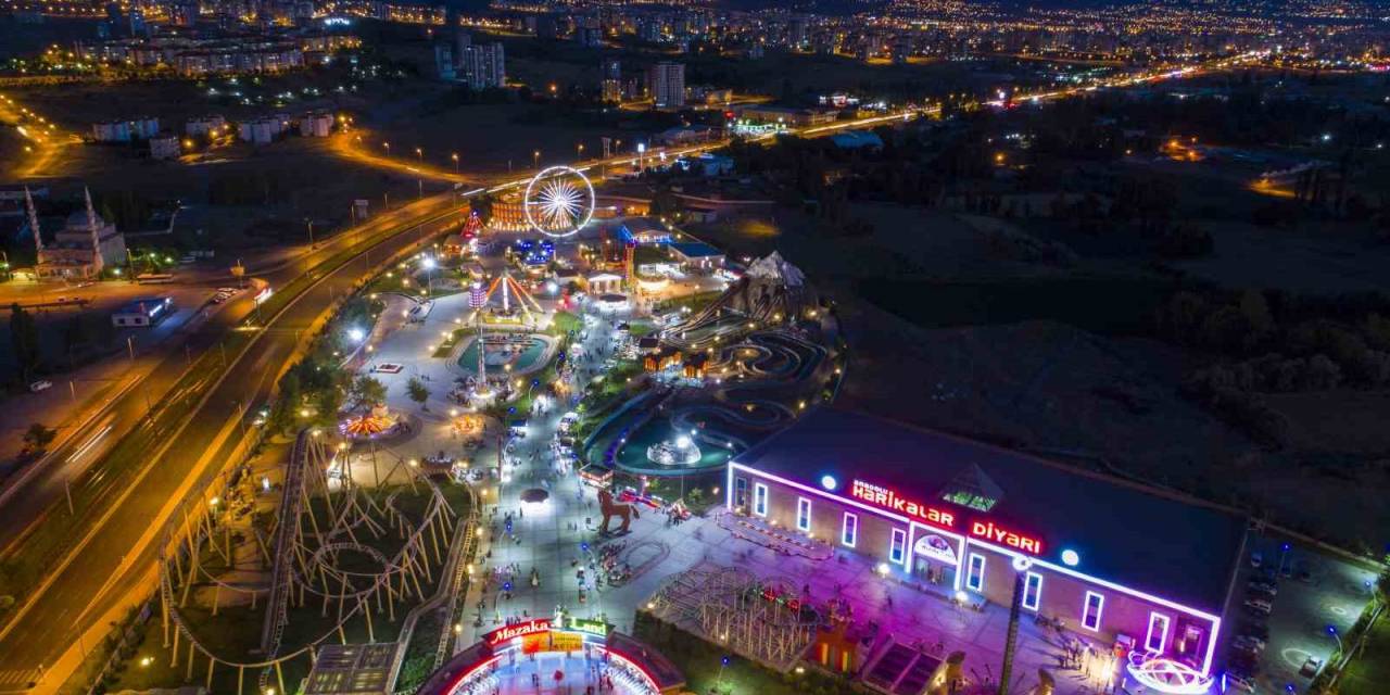 Büyükşehir Anadolu Harikalar Diyarı Spor Tesisleri Hizmete Başladı