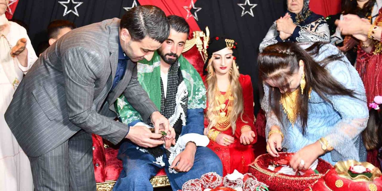 Şırnak’ta 45 Koyunun Kesildiği Aşiret Düğününde Yarım Kilo Altın, 1 Milyon Lira Para Takıldı