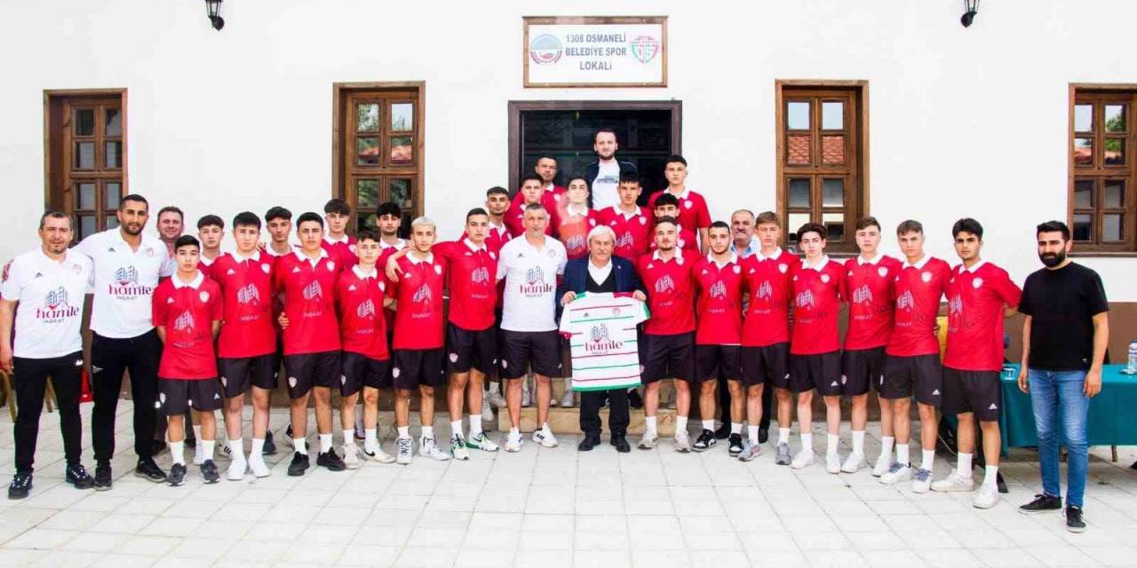1308 Osmaneli Belediyespor U-18 Türkiye Şampiyonasına Uğurlandı