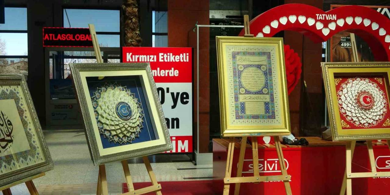 Tatvan’da Depremzede Öğrenciler Yararına Sergi Açıldı