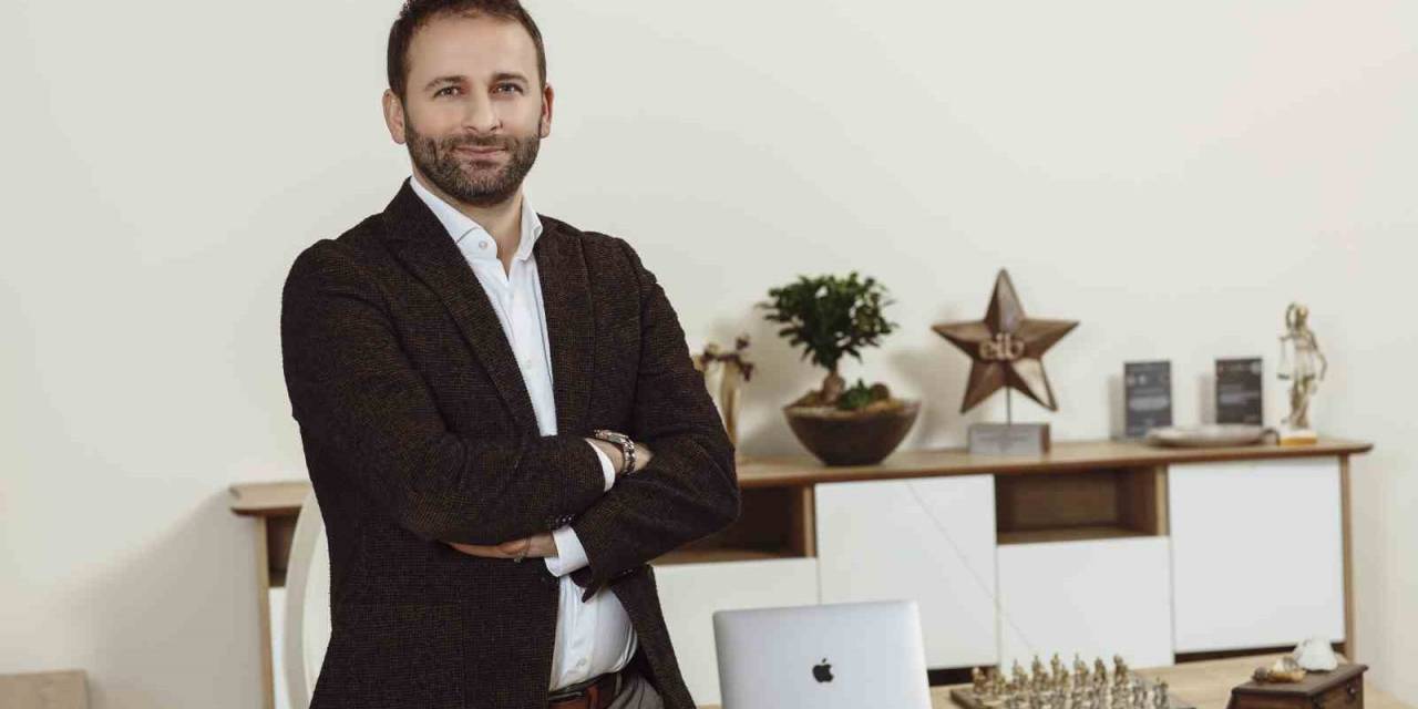 Trendlere Uygun Doğal Taşlarla Özdeşleşen Ürünler İlgi Topluyor