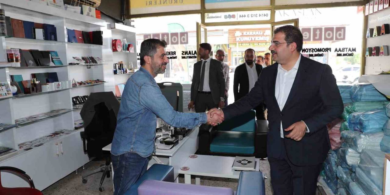 Canpolat Esnaf Ve Vatandaşlarla Bir Araya Gelmeye Devam Ediyor