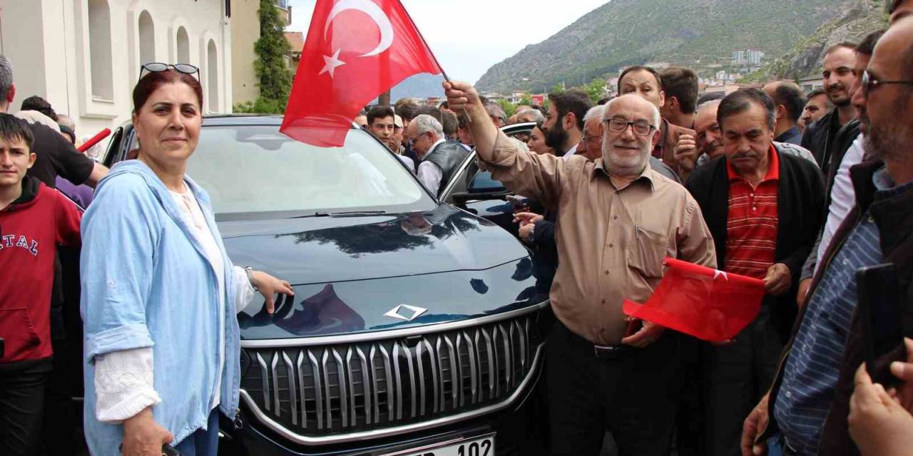 Togg Amasya’da Görücüye Çıktı, Vatandaşlar Selfie Yaptı