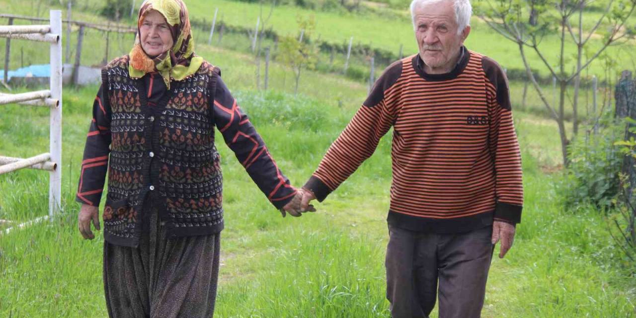Mevsimlik Aşklara İnat Yarım Asrı Aşkındır Birlikteler