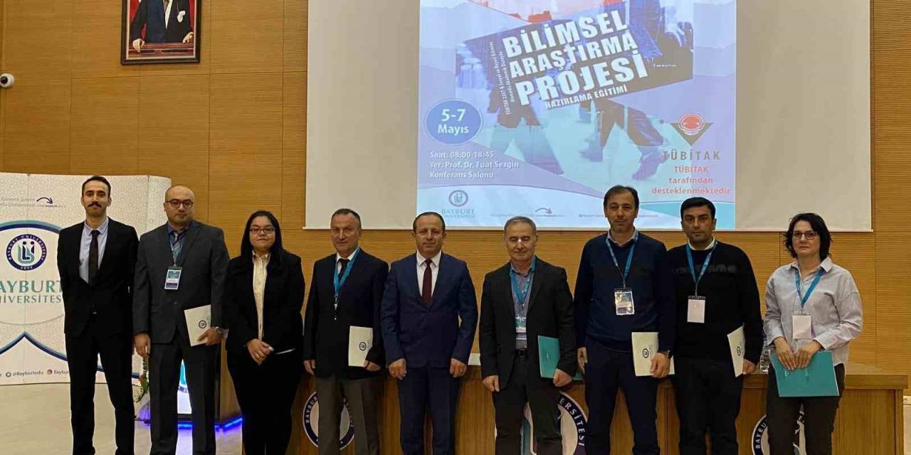 Bayburt Üniversitesi Projede Rekorlar Yılı İçin Eğitim Programına Başladı
