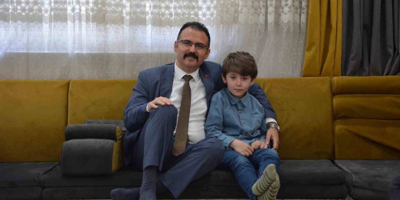 Kaymakam Ateş Şehit Ailelerini Ve Gazileri Ziyaret Etti