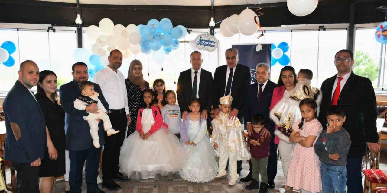 Balıkesir’de Depremzede Çocuklar İçin Sünnet Şöleni Düzenlendi