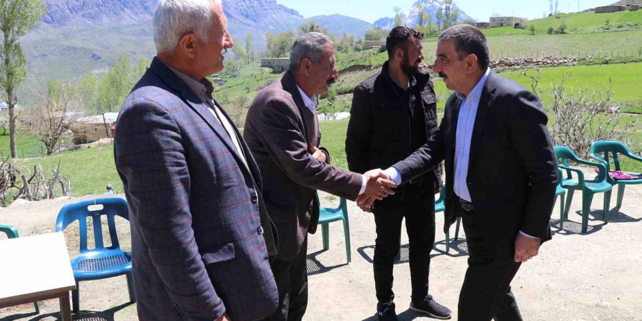 Siirt Valisi Hacıbektaşoğlu, Pervari’de Vatandaşlarla Bir Araya Geldi