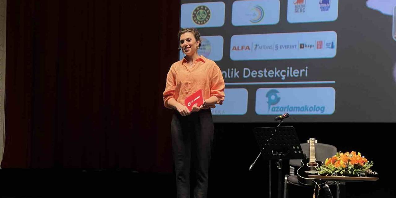 Uzmanlar Ve Ebeveynler Momtalks’ta Bir Araya Geldi
