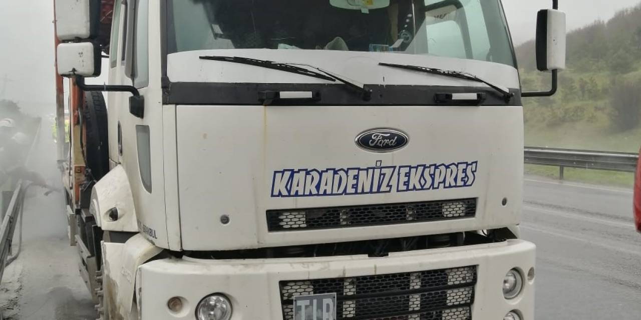 Tırın Balataları Tutuştu, Sürücü Dumandan Etkilendi
