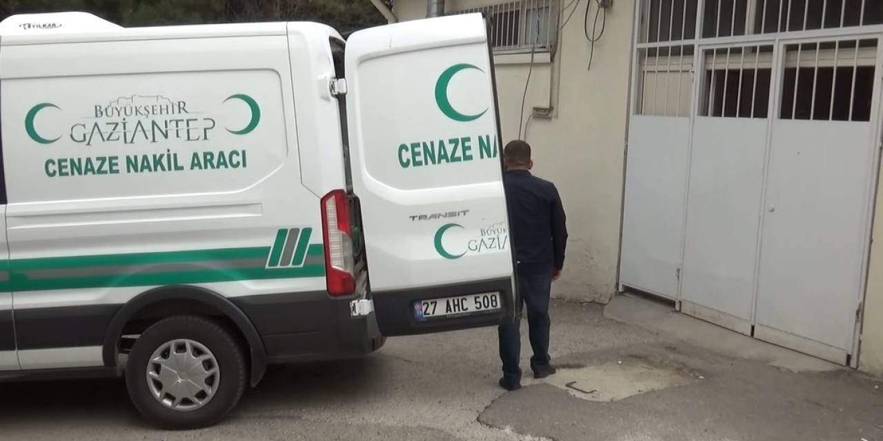 Sokakta Husumetlisi Tarafından Pompalı Tüfekle Vurulan Adam Kurtarılamadı