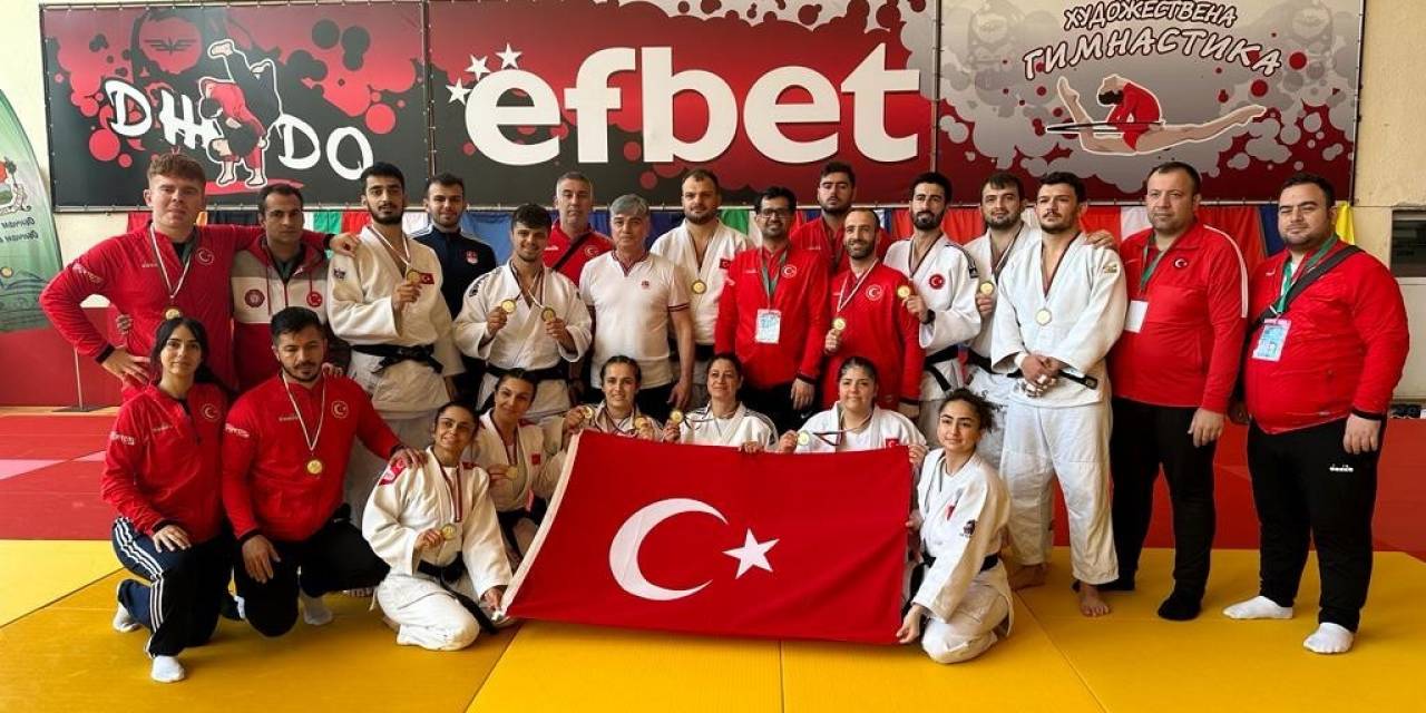 İşitme Engelli Judoculardan Takımlarda İki Madalya