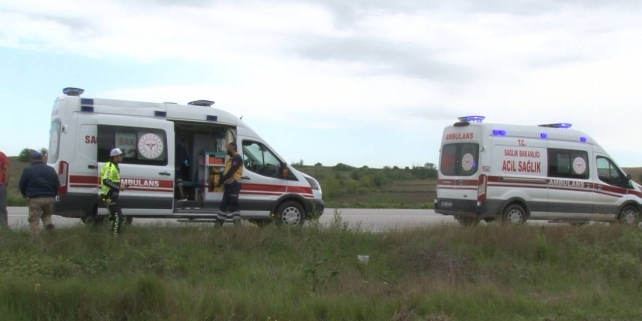Edirne’de Kamyonet Otomobile Çarptı: 2 Yaralı