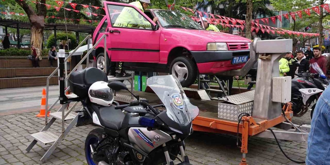 Trabzon’da Karayolu Trafik Güvenliği Konulu Etkinlik Düzenlendi