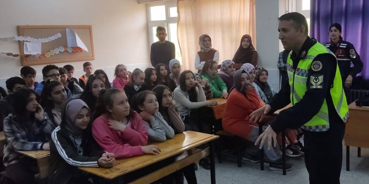 Jandarmanın Trafik Dedektifi Eğitimleri Sürüyor