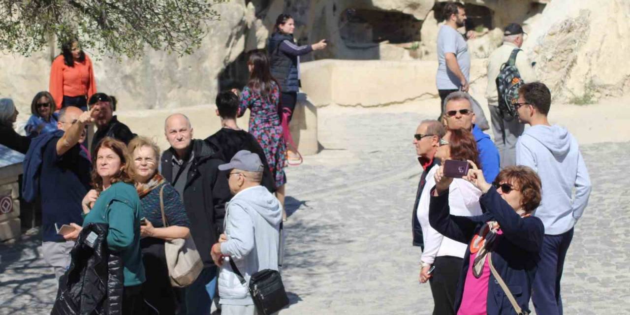 Kapadokya Bölgesini Nisan Ayında 420 Bin Kişi Ziyaret Etti