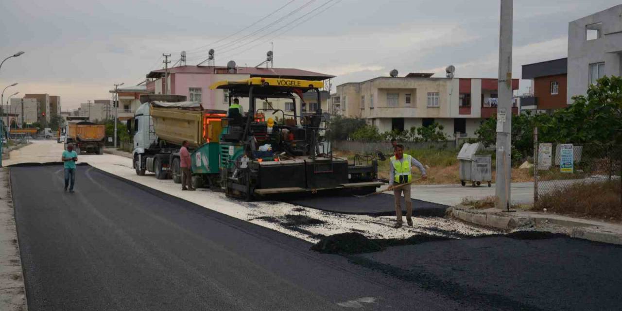 Tarsus’ta Yol Yapım Çalışmaları Sürüyor