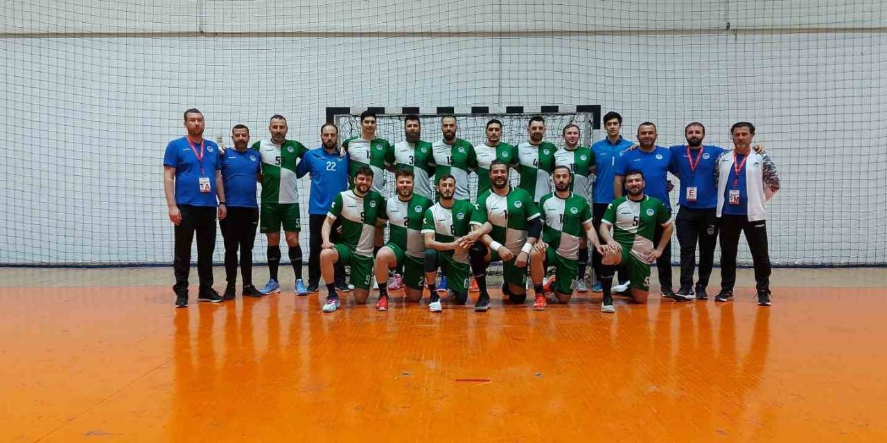 Büyükşehir Hentbol Normal Sezonu Galibiyetle Kapattı