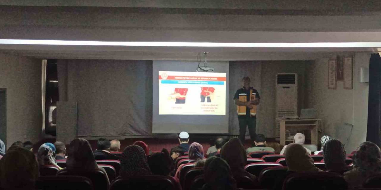 Gercüş’te Öğrenci Ve Velilere İlk Yardım Eğitimi Verildi