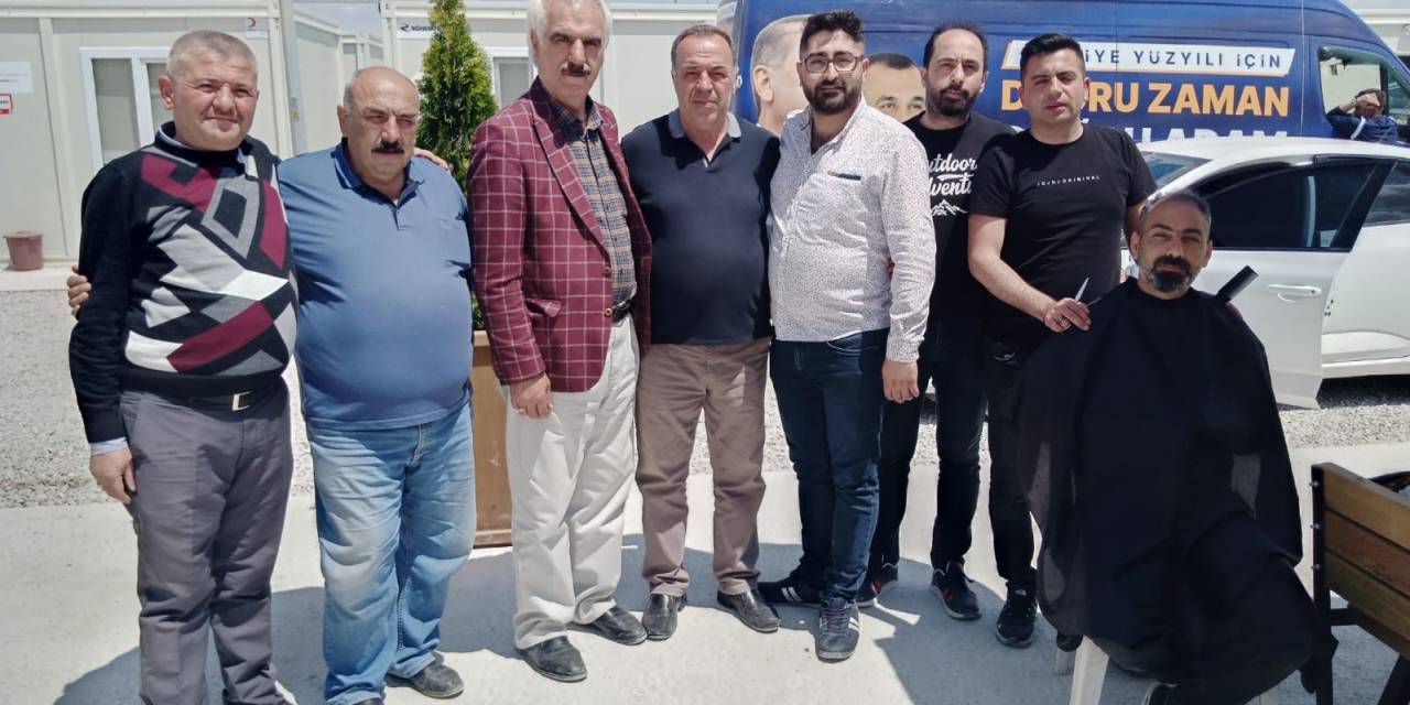 Kayserili Berberlerden Afet Bölgesinde Anlamlı Hizmet