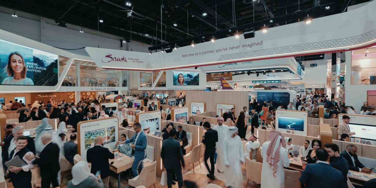 Suudi Arabistan Turistleri Bekliyor