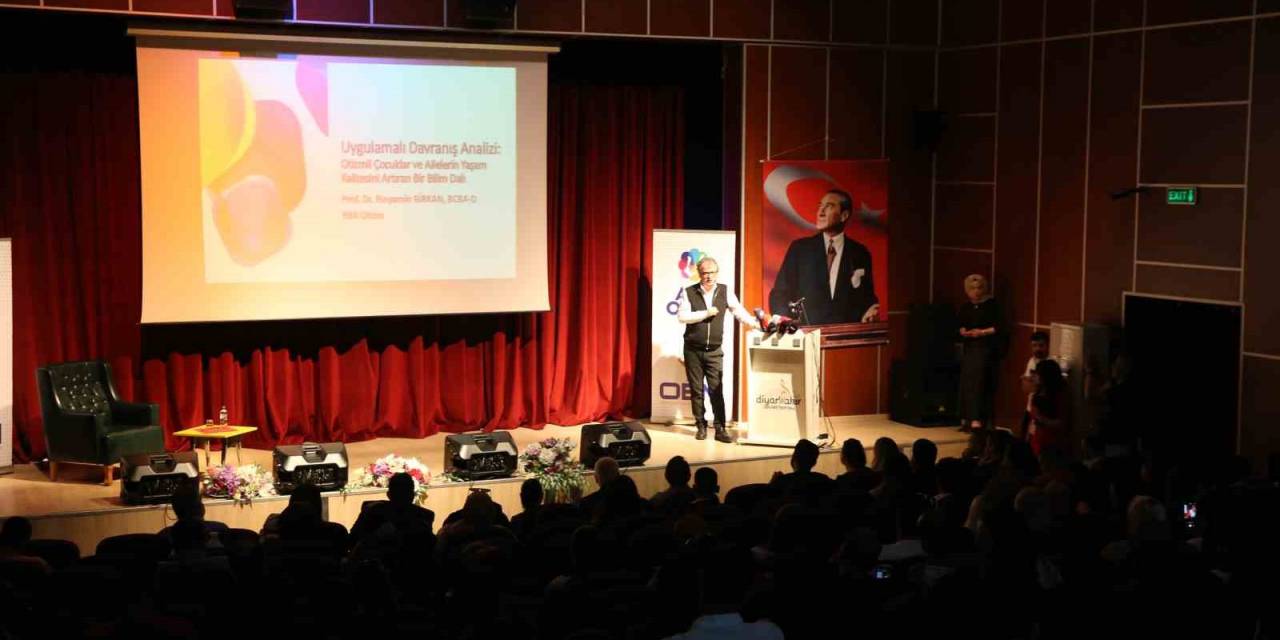 Diyarbakır’da Otizmli Çocuklar Ve Ailelerine Konferans