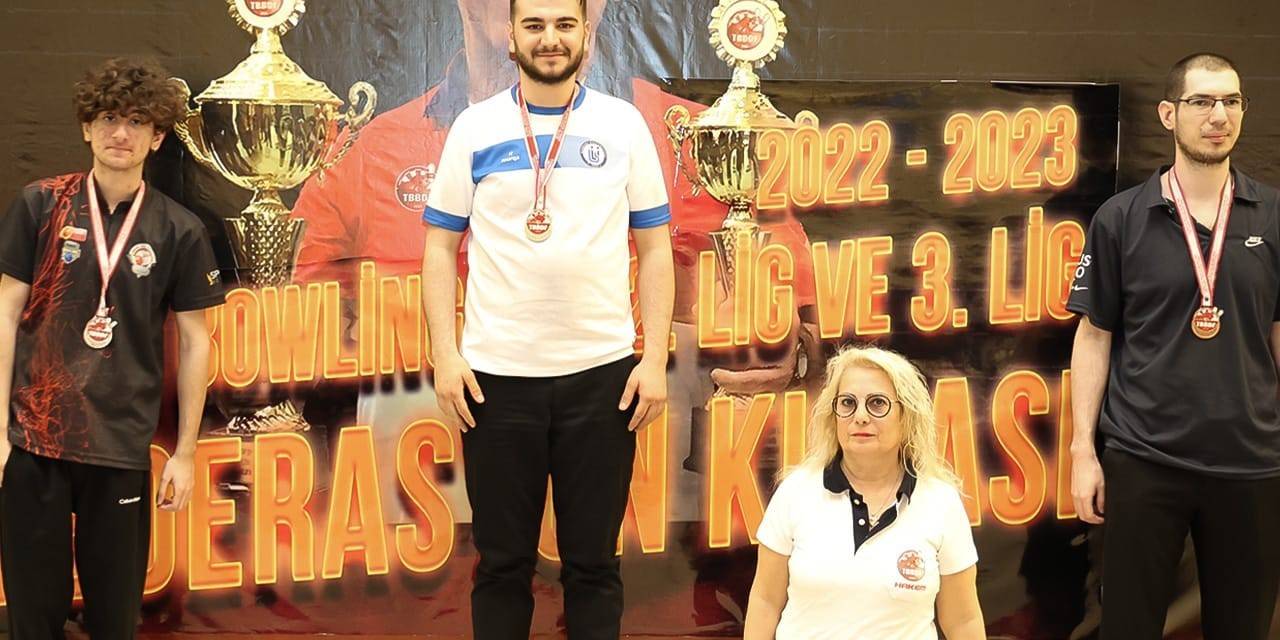 Bayburt Üniversitesi Bowling Başarılarına Federasyon Kupasını Da Ekledi
