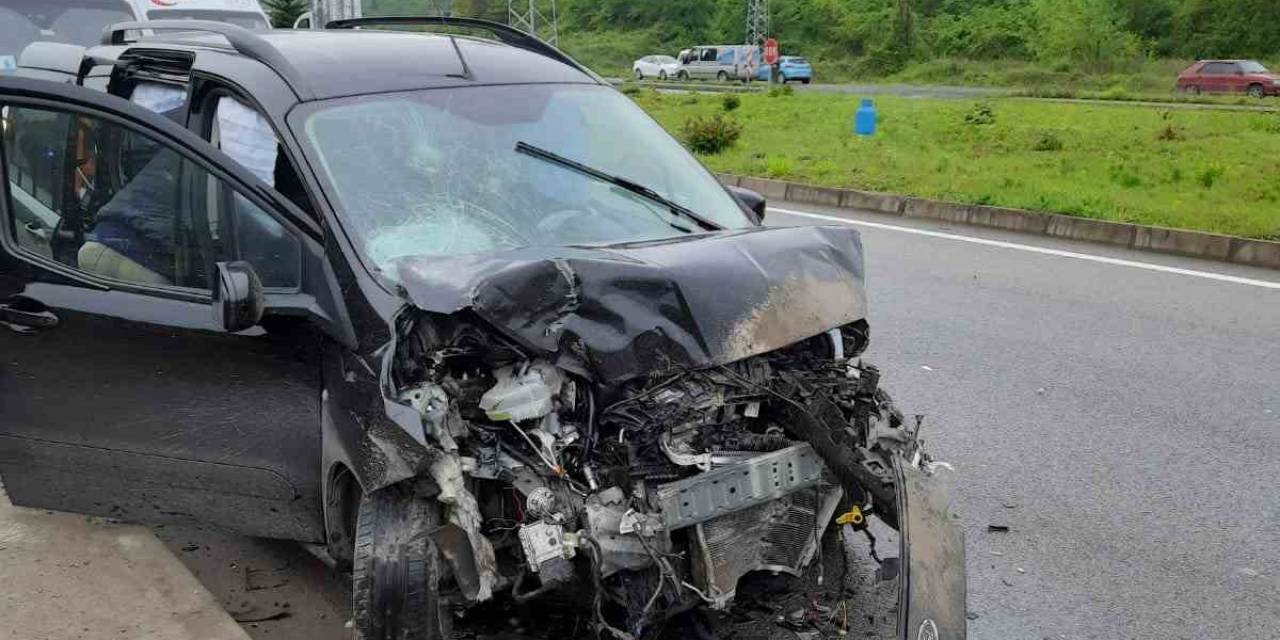 Trabzon’un Araklı İlçesinde Trafik Kazası: 5 Yaralı