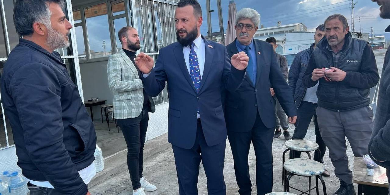 Çat Horasan’da Vatandaşlarla Bir Araya Geldi