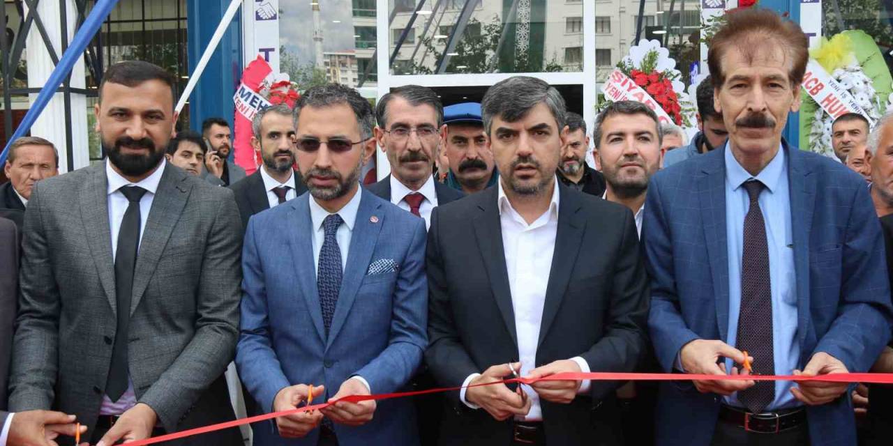 Diyarbakır’da Depremzedelere Komisyonsuz Ev Bulma Ve Danışmanlık