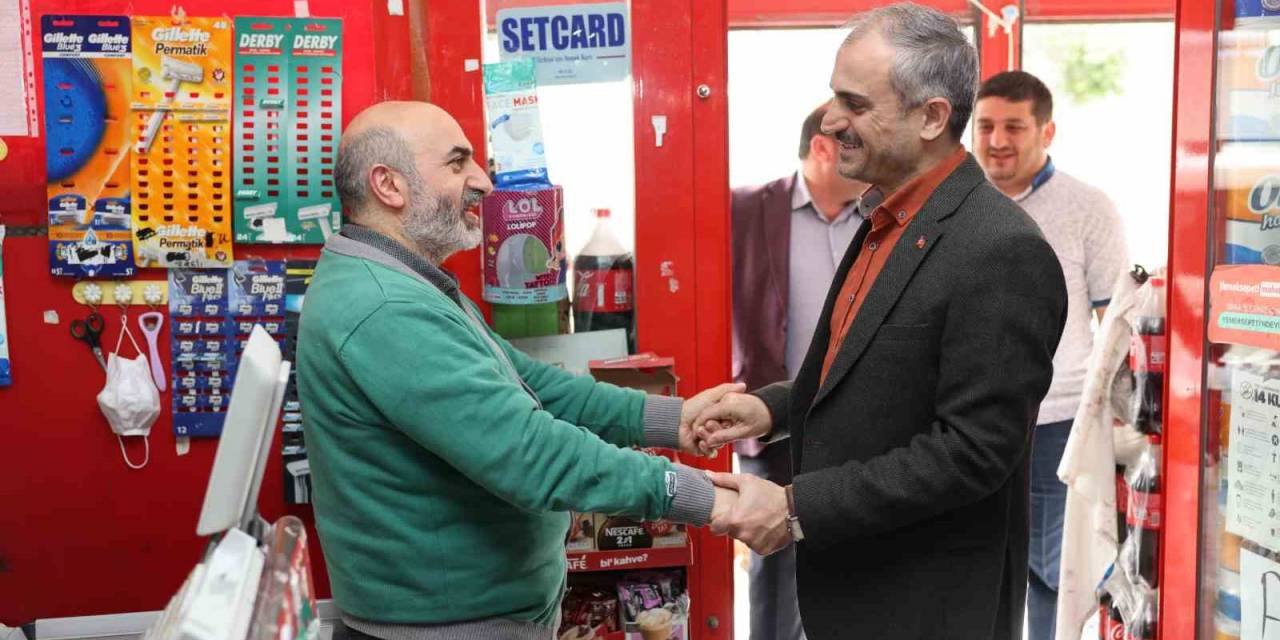 Başkan Çiftçi, Hem Esnafın Taleplerini Dinliyor Hem De Yapılan Projeleri Anlatıyor