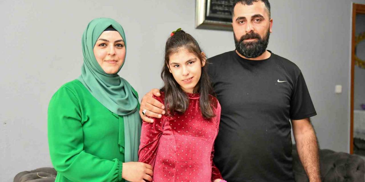 Kedi Miyavlaması Sendorumu Hastası Olan 11 Yaşındaki Çocuğa Esenyurt Belediyesinden Destek