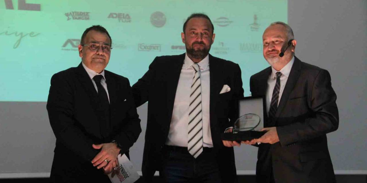 ’burada Turizm Çok’ Panelinde Antalya Turizmi Mercek Altına Alındı