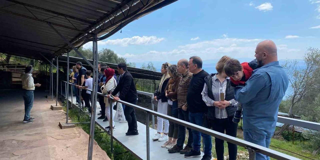 Eto Meclis Üyeleri Antandros Derneği’ni Ve Antandros Kazı Alanını Ziyaret Etti