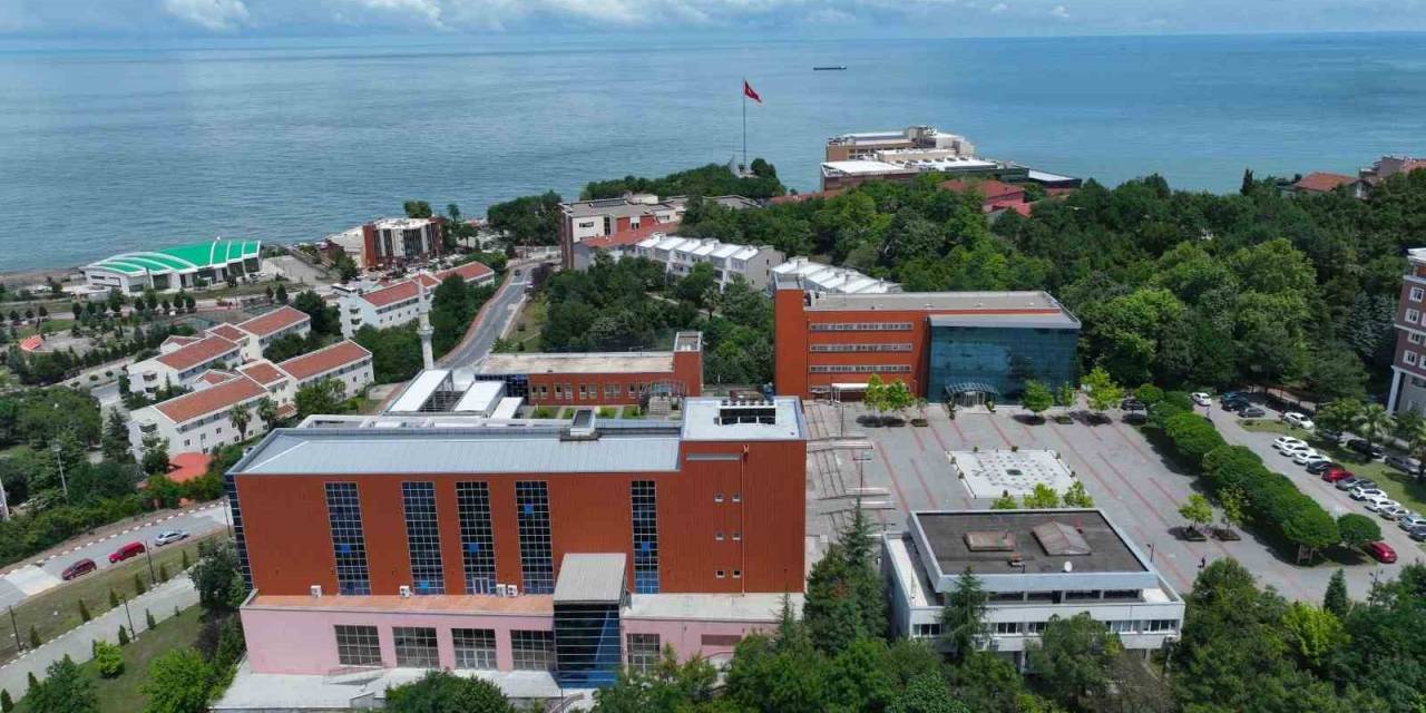 Zbeü Yökak Tarafından Akredite Edildi