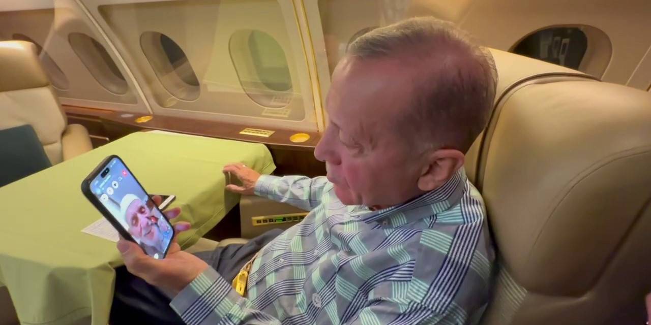 Cumhurbaşkanı Erdoğan Metronun Merdivenlerini Yürüyerek Çıkan Hüseyin Bayraktar’la Telefonda Görüştü