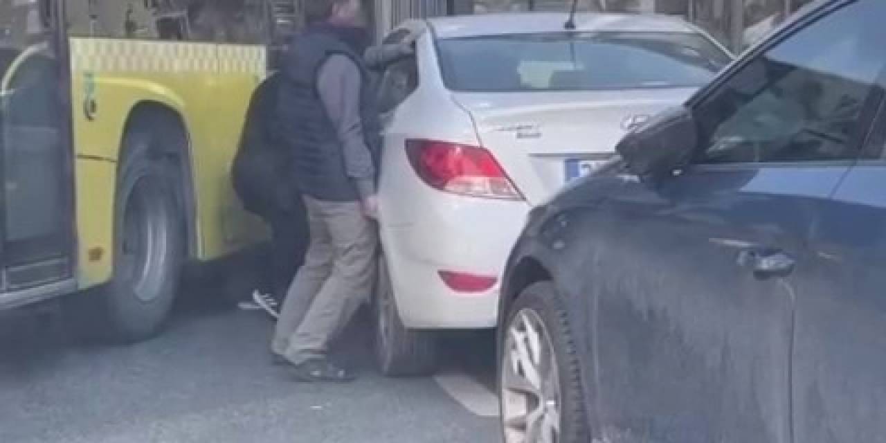 Hatalı Park Nedeniyle Manevra Yapamayan İett Otobüsü Trafiğe Neden Oldu