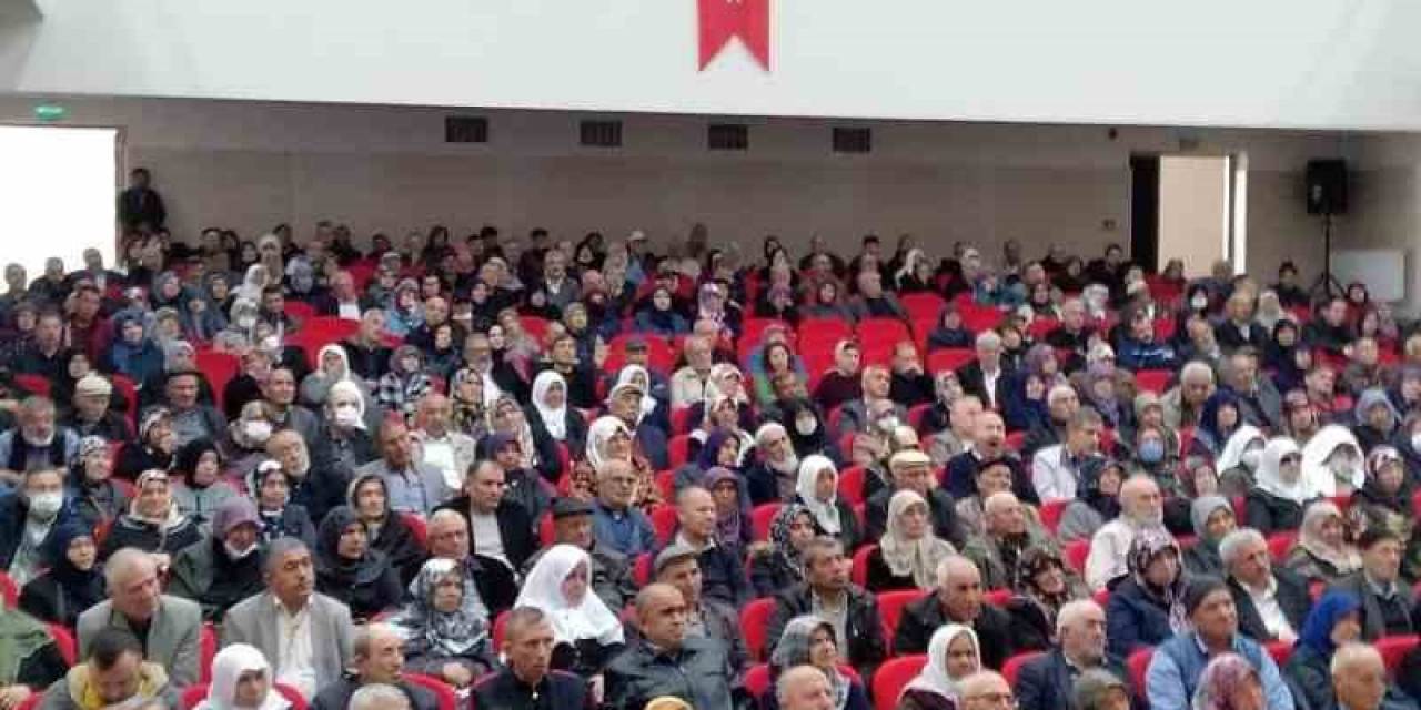 Afyonkarahisar’da Hacı Adaylarına Yönelik Seminer