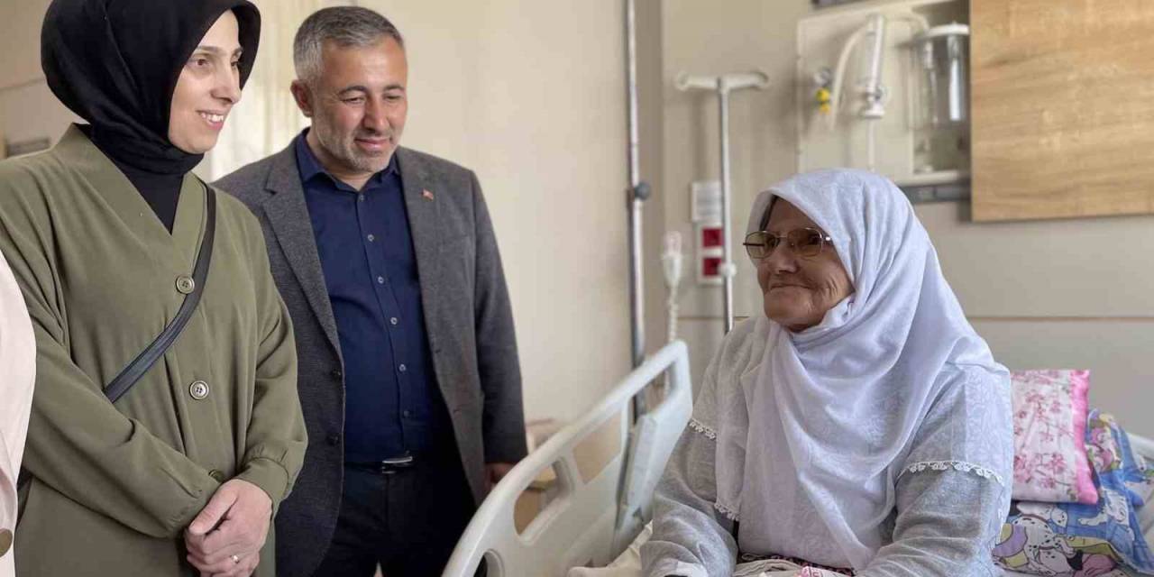 Başkan Yıldırım Hastaları Ziyaret Etti