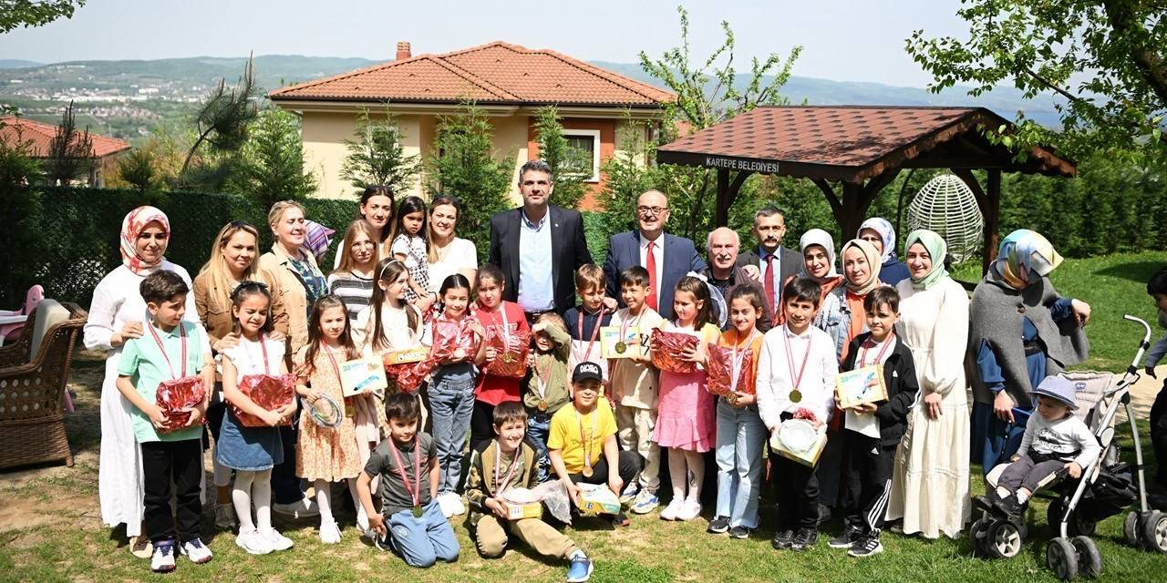 Halk Oyunları Yarışmasında Birinci Olan Minikler Başkan Kocaman’ın Misafiri Oldu