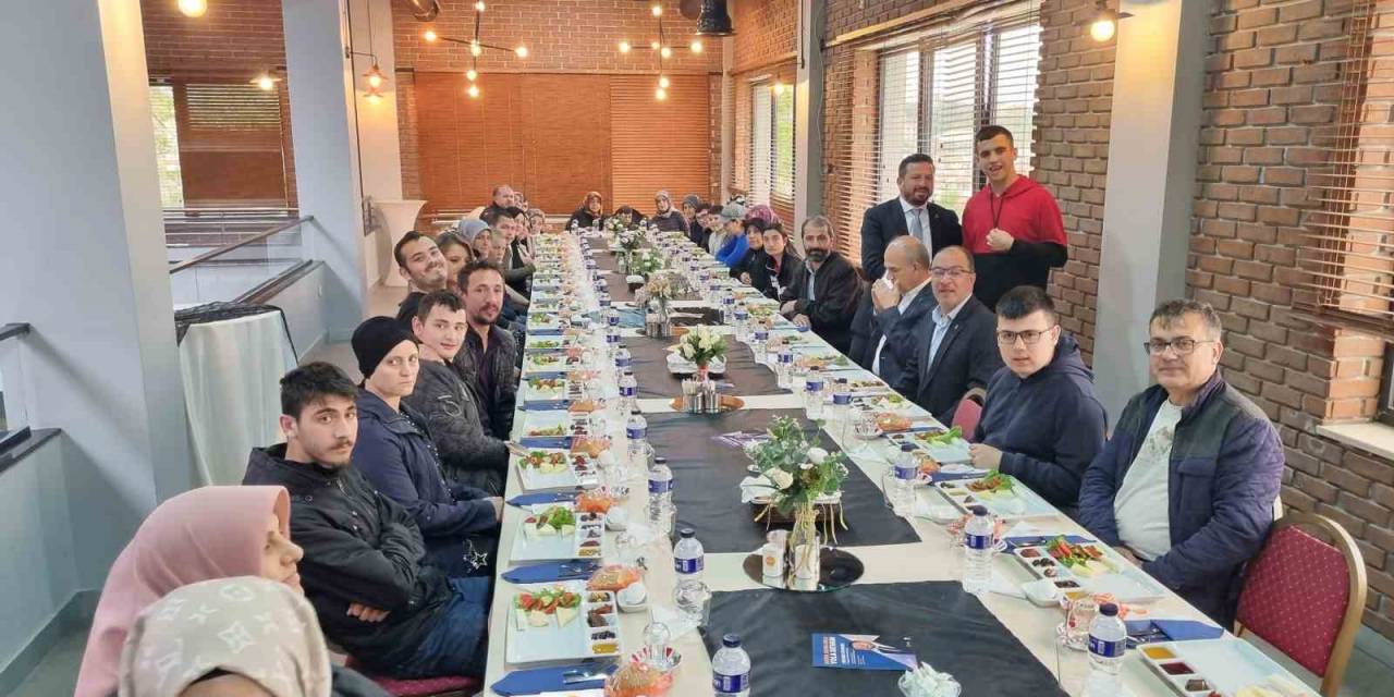 Engellilerin Yüzü Güldü