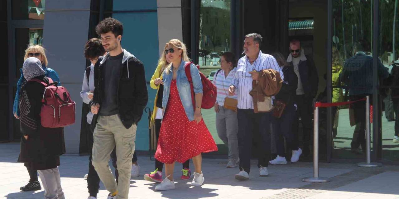 Yht Seferlere Başladığı Günden İtibaren 28 Bin 888 Yolcu Taşıdı