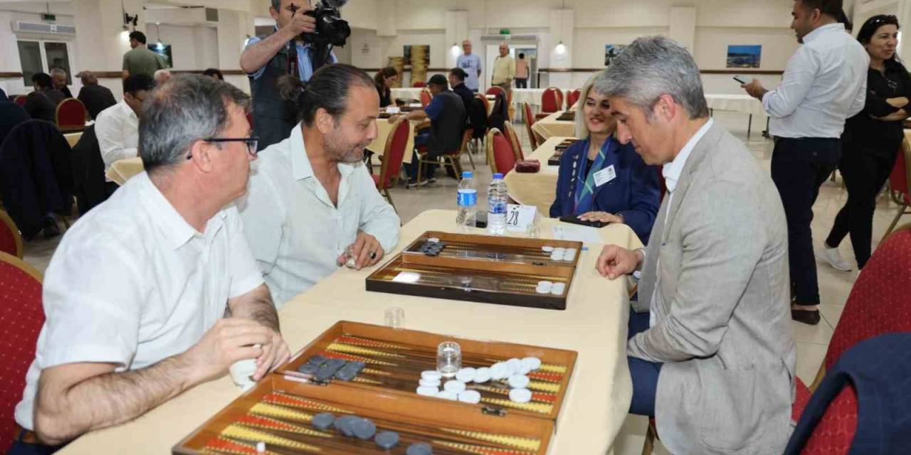 Marmaris’te Zarlar Depremzedeler İçin Atıldı