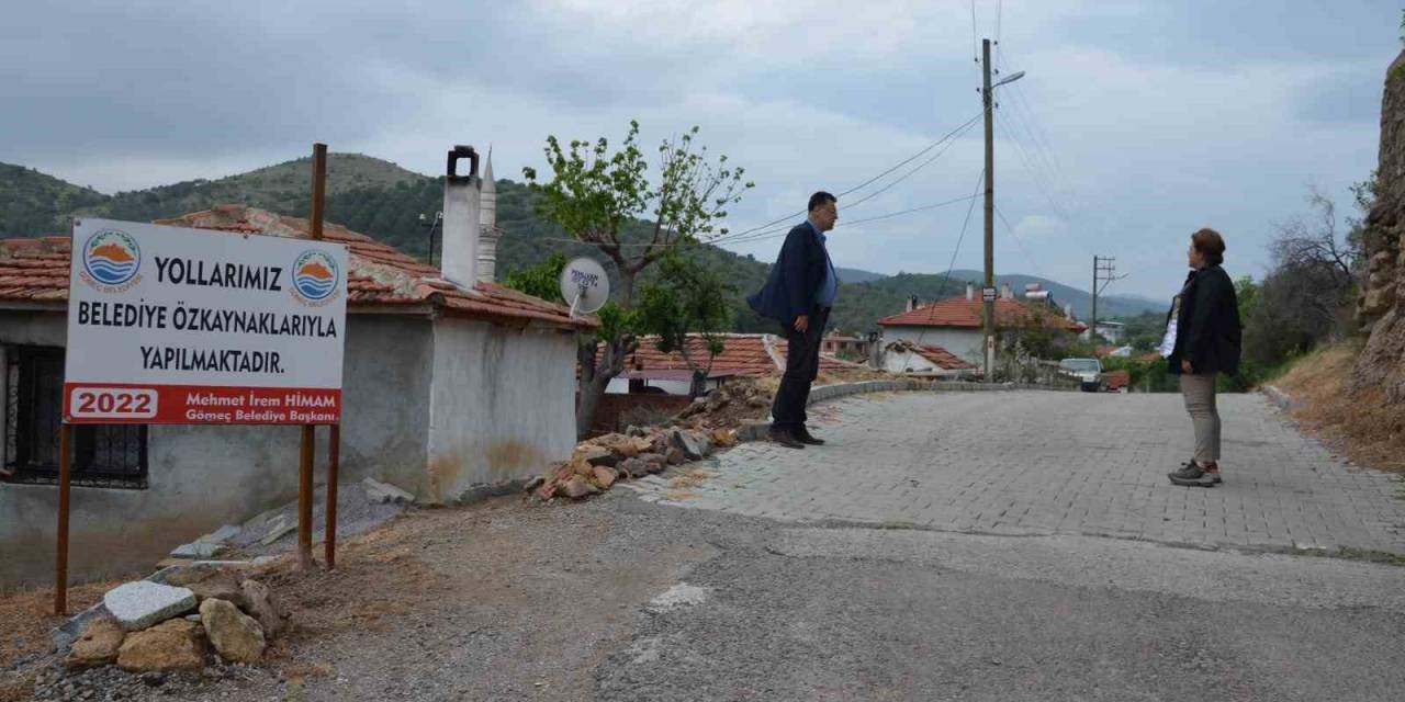 Gömeç’te Parke Taş Çalışmaları Devam Ediyor