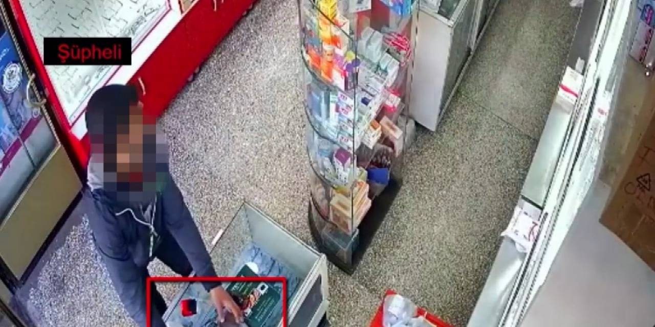 Bilgisayar Hırsızı Güvenlik Kamerasına Yakalandı