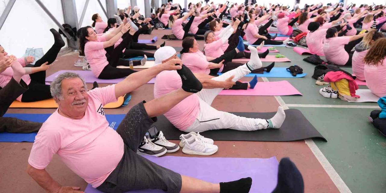 Büyükçekmeceliler ’dünya Pilates Haftası’nı Pilates Yaparak Kutladılar