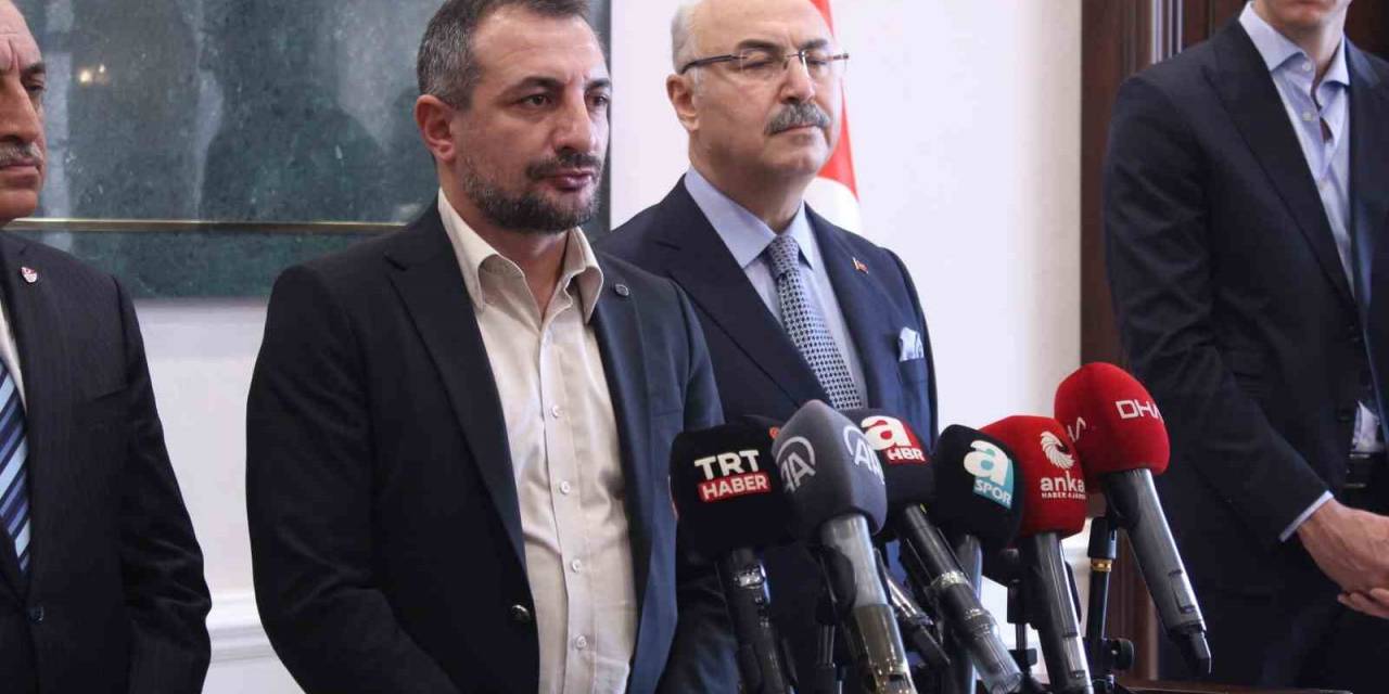 Altay Başkanı Ayhan Dündar: “gemi Limana Yanaştı”